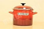 Кастрюля Le Creuset 5.7L стальная эмалированная вишневая Cherry Red 6-Quart Кастрюля Le Creuset 5.7L стальная эмалированная вишневая Cherry Red 6-Quart
