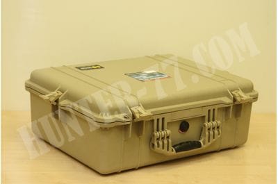 Pelican 1600 Camera Case With Foam (Desert Tan)-foto4