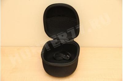 Black hard case for active headphones-foto2
